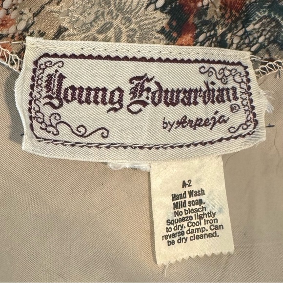 🌺SOLD🌺 Young Edwardian by Arpeja Vintage Floral Prairie Pleated Milkmaid Dress - Picture 3 of 15